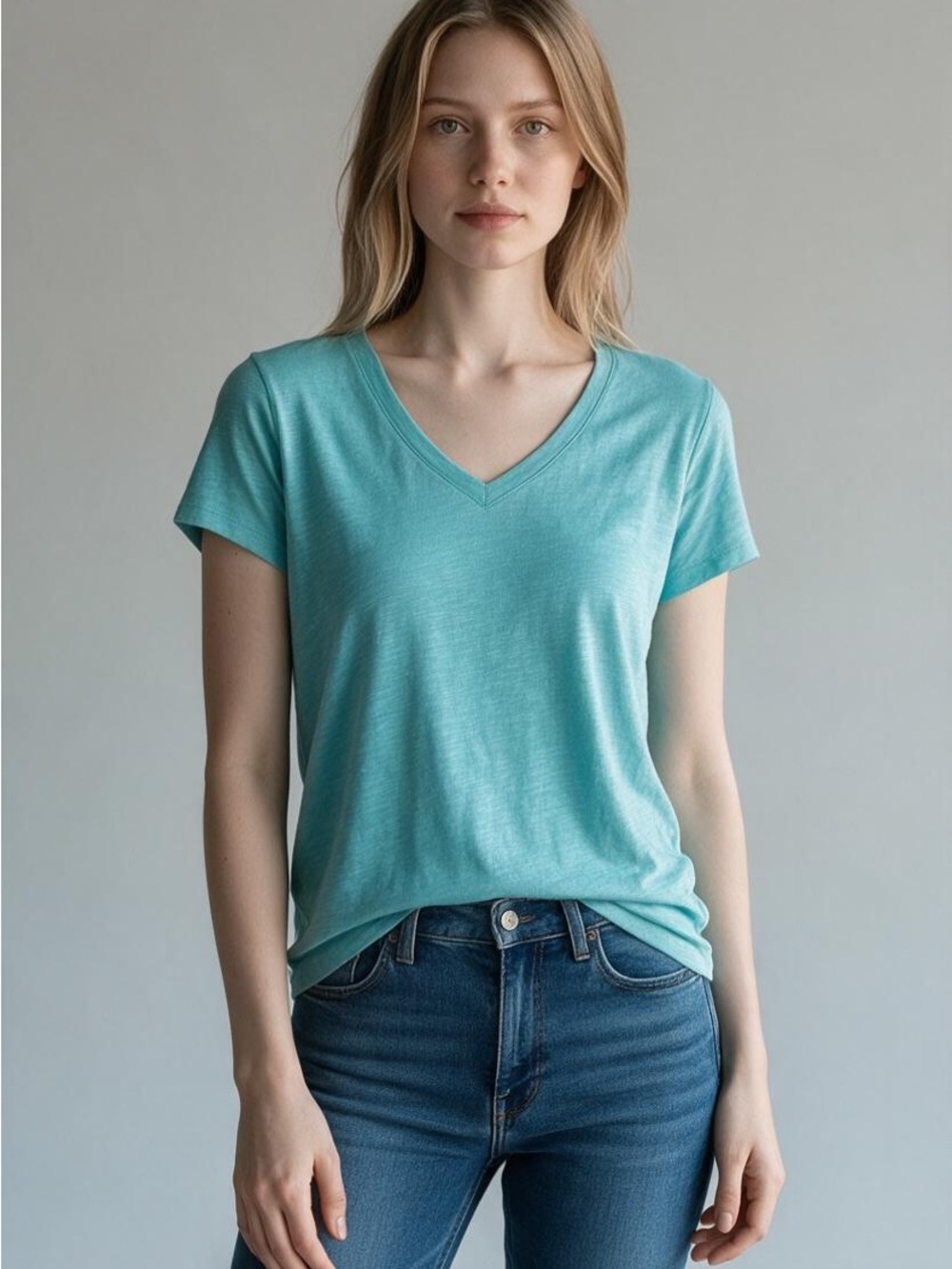 Women’s Talbots V-Neck Tee in Aqua Size Small Petite